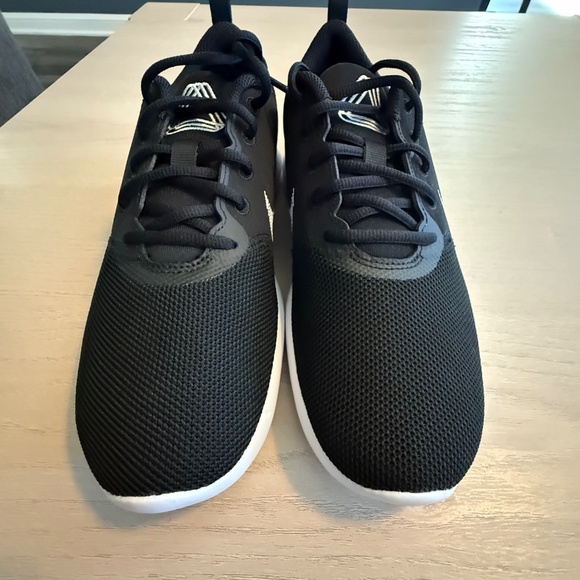 New Nike flex - Picture 2 of 6